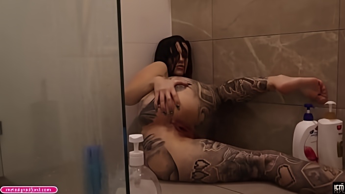 BIG TIT Big Fat ASS Tattooed Amateur Milf Spreading Her Tight Pussy Fingering and Foot Rubbing in The Shower Until She Cums Everywhere - Melody Radford