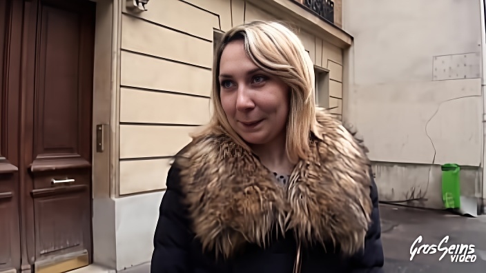 Блондинка согласилась поехать на кастинг с незнакомцем и отдаться ему в пилотку