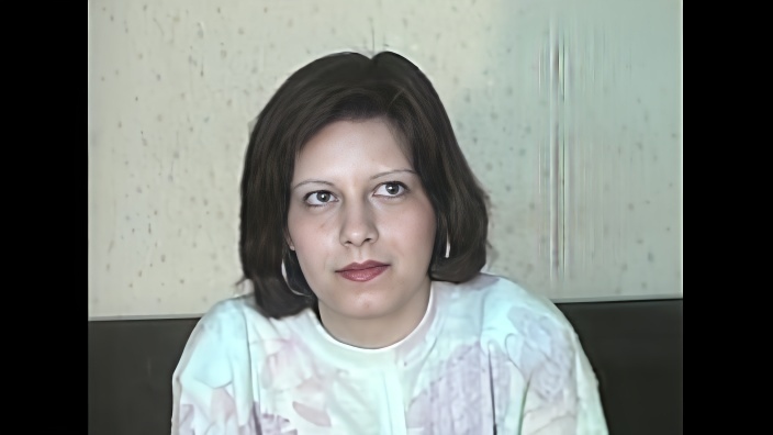 LBO - Kissed From Romania - scene 2 - extract 1